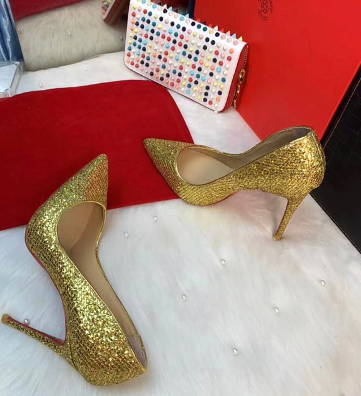 Stiletto Golden